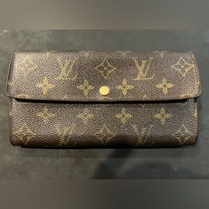 Authentic Louis Vuitton Monogram Wallet